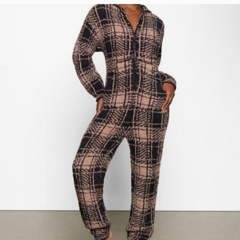 Skims kids cozy plaid onesie